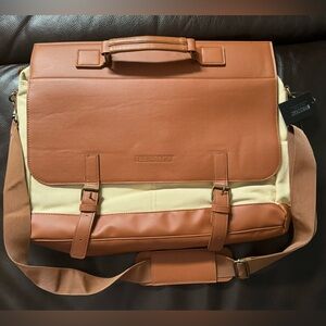 New CRG Prestige  Messenger
Bag